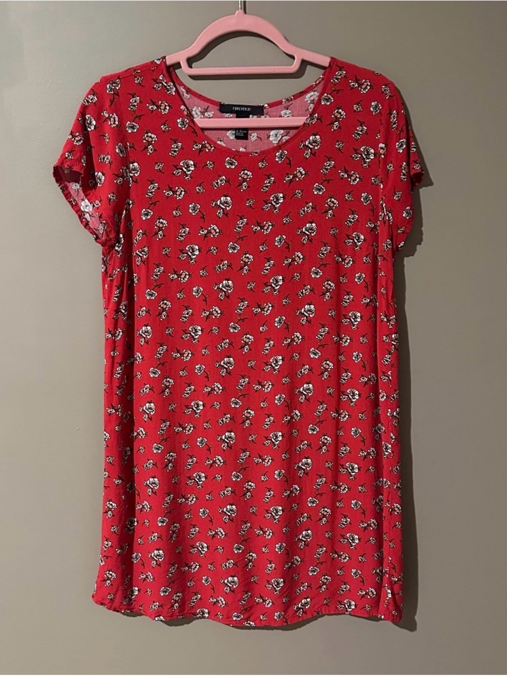 Forever 21 Red Floral Scoop Neck Tee Dress